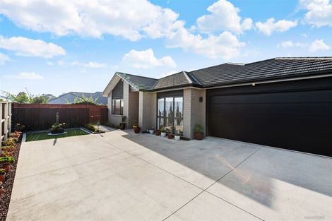 Photo of property in 58 Harbour Crest Drive, Waiuku, 2123