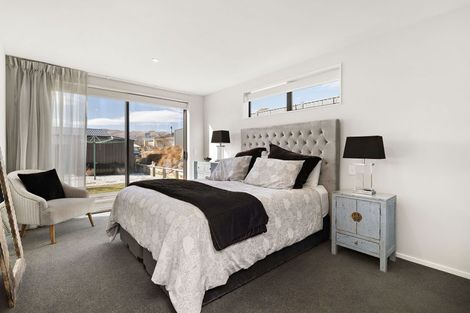 Photo of property in 11 Alice Burn Drive, Luggate, Cromwell, 9383