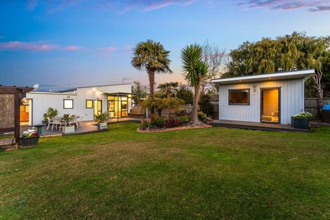 Photo of property in 8 Brixton Road, Manly, Whangaparaoa, 0930