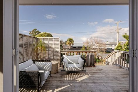 Photo of property in 25 Short Street, Otumoetai, Tauranga, 3110