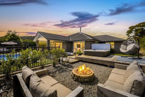 Photo of property in 1009 Kahikatea Flat Road, Waitoki, Kaukapakapa, 0871