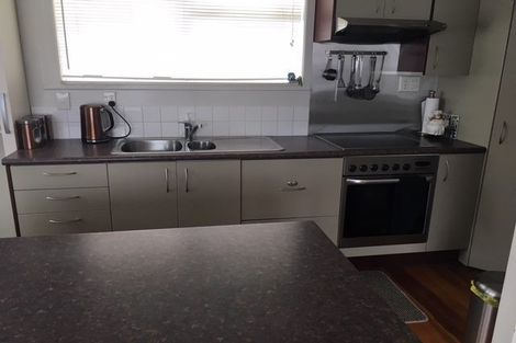 Photo of property in 116a Mcleod Road, Te Atatu South, Auckland, 0610