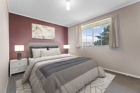 Photo of property in 20 Peppertree Glade, Kelvin Grove, Palmerston North, 4414