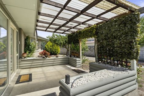 Photo of property in 23 Campbell Street, Alexandra, 9320