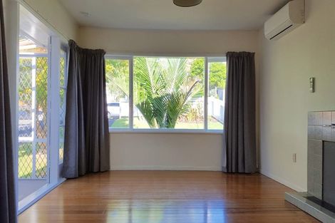Photo of property in 2/30 Elliott Avenue, Bayview, Auckland, 0629