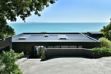 Photo of property in 25c Duncansby Road, Stanmore Bay, Whangaparaoa, 0932