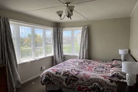 Photo of property in 54 Wrantage Street, Westown, New Plymouth, 4310