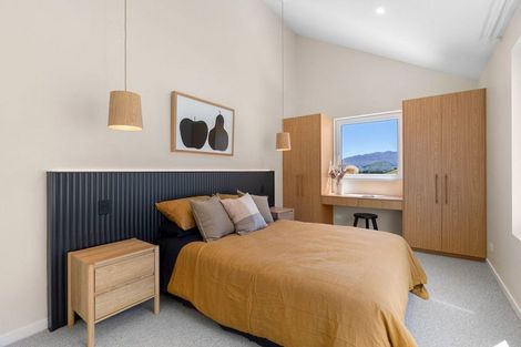 Photo of property in 35 Jack Hanley Drive, Jacks Point, Queenstown, 9371