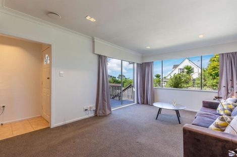Photo of property in 9 Tracey Terrace, Te Atatu South, Auckland, 0602
