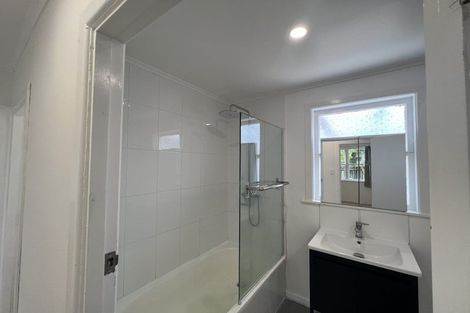 Photo of property in 11 Autumn Avenue, Glen Eden, Auckland, 0602