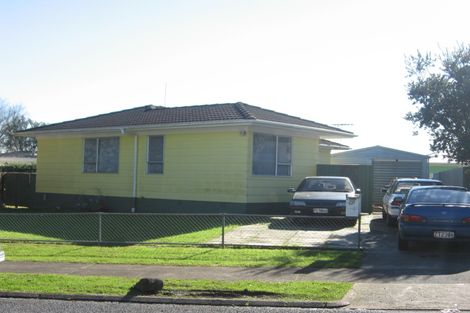Photo of property in 12 Helms Place, Manurewa, Auckland, 2102