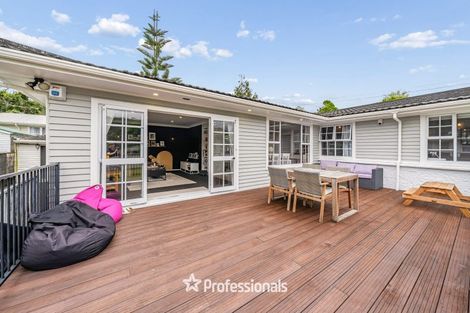 Photo of property in 373 Stokes Valley Road, Stokes Valley, Lower Hutt, 5019