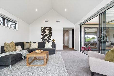 Photo of property in 35 Roy Hilton Drive, Flagstaff, Hamilton, 3210