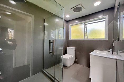 Photo of property in 8 Kelman Road, Kelston, Auckland, 0602