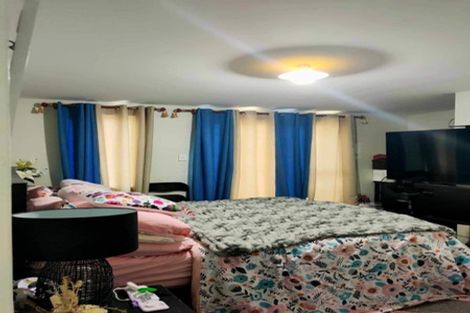 Photo of property in 31 Stewart Drive, Newlands, Wellington, 6037