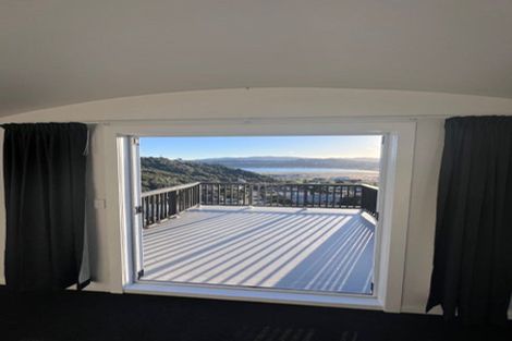 Photo of property in 6b Ahuriri Street, Strathmore Park, Wellington, 6022