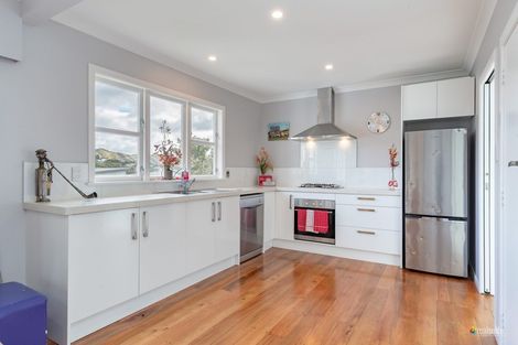 Photo of property in 8 Glen Alton Avenue, Paparangi, Wellington, 6037