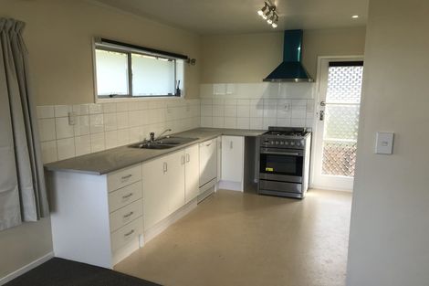 Photo of property in 3/30 Simkin Avenue, St Johns, Auckland, 1072