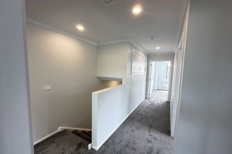 Photo of property in 32 Bee Lane, Whitby, Porirua, 5024