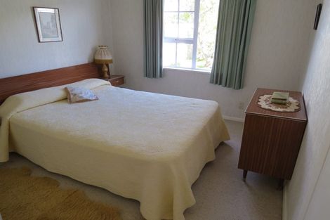 Photo of property in 165 Wainuiomata Road, Wainuiomata, Lower Hutt, 5014