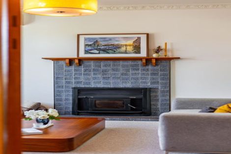 Photo of property in 13 Firth Terrace, Karori, Wellington, 6012