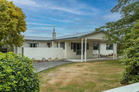 Photo of property in 19 Main Street, Greytown, 5712