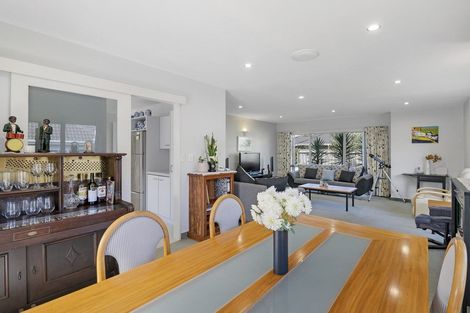 Photo of property in 2 Tainui Street, Raumati Beach, Paraparaumu, 5032