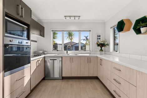 Photo of property in 4 Aoraki Road, Poraiti, Napier, 4112