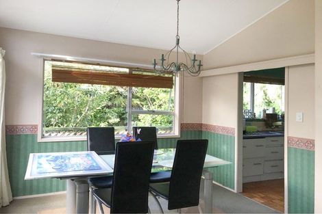 Photo of property in 37 Seon Place, Birkdale, Auckland, 0626