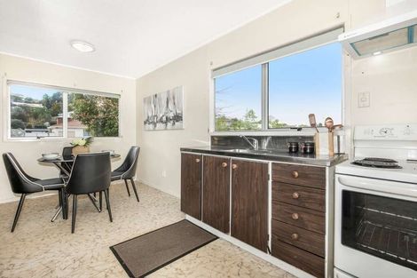 Photo of property in 91 West Harbour Drive, West Harbour, Auckland, 0618