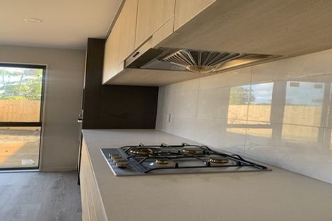 Photo of property in 98 Cardiff Road, Pakuranga, Auckland, 2010