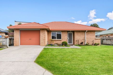 Photo of property in 25 Villa Grove, Paraparaumu, 5032