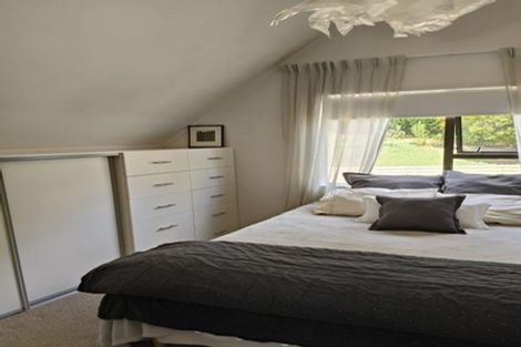 Photo of property in 2/11 Emery Grove, Bayview, Auckland, 0629