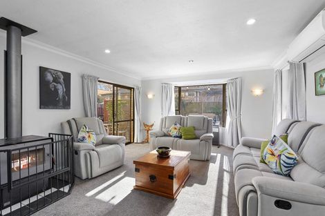 Photo of property in 3 Mulberry Place, Redwood, Christchurch, 8051