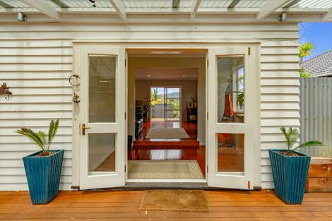 Photo of property in 76 Mcentee Road, Waitakere, Auckland, 0816