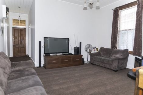 Photo of property in 13 Empire Street, Dannevirke, 4930