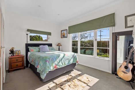 Photo of property in 28 Oxford Street, Martinborough, 5711
