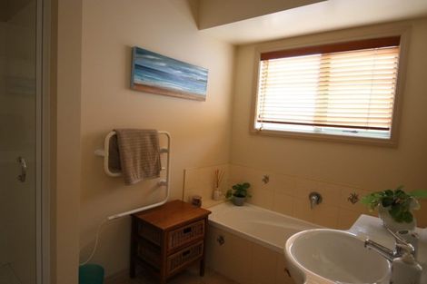 Photo of property in 6 Nautical Drive, Haruru, 0204