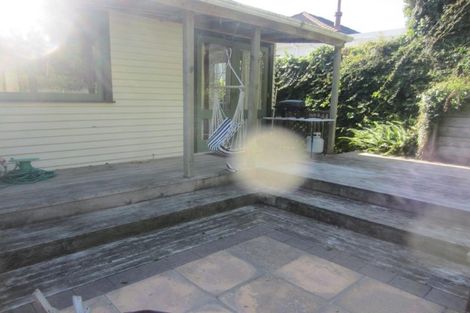Photo of property in 20 Ranui Terrace, Tawa, Wellington, 5028