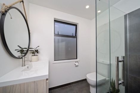 Photo of property in 2 Piper Way, Glen Avon, New Plymouth, 4312