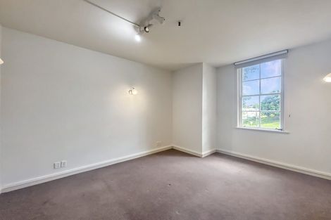 Photo of property in 207 Tasman Street, Mount Cook, Wellington, 6021