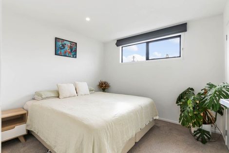 Photo of property in 1b Stott Avenue, Birkdale, Auckland, 0626