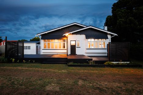 Photo of property in 201 Fitzherbert Avenue, West End, Palmerston North, 4410
