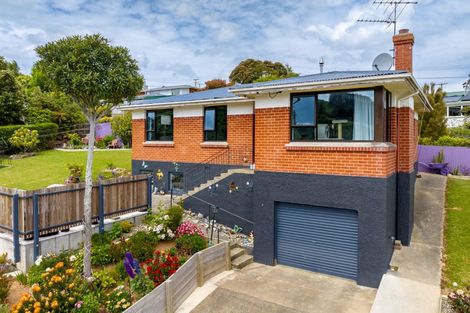 Photo of property in 440 Pine Hill Road, Pine Hill, Dunedin, 9010