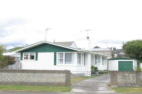 Photo of property in 16 Ruru Crescent, Heretaunga, Upper Hutt, 5018