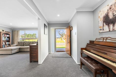 Photo of property in 123 Dittmer Drive, West End, Palmerston North, 4412