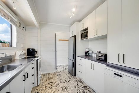 Photo of property in 61 Kimihia Road, Huntly, 3700