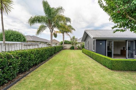 Photo of property in 27 Norfolk Drive, Cambridge, 3434