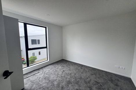 Photo of property in 6b Cascades Road, Pakuranga Heights, Auckland, 2010