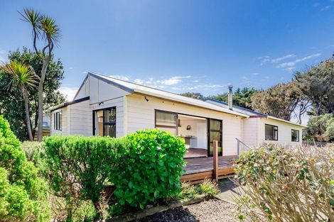 Photo of property in 26 Scott Avenue, Otaki Beach, Otaki, 5512